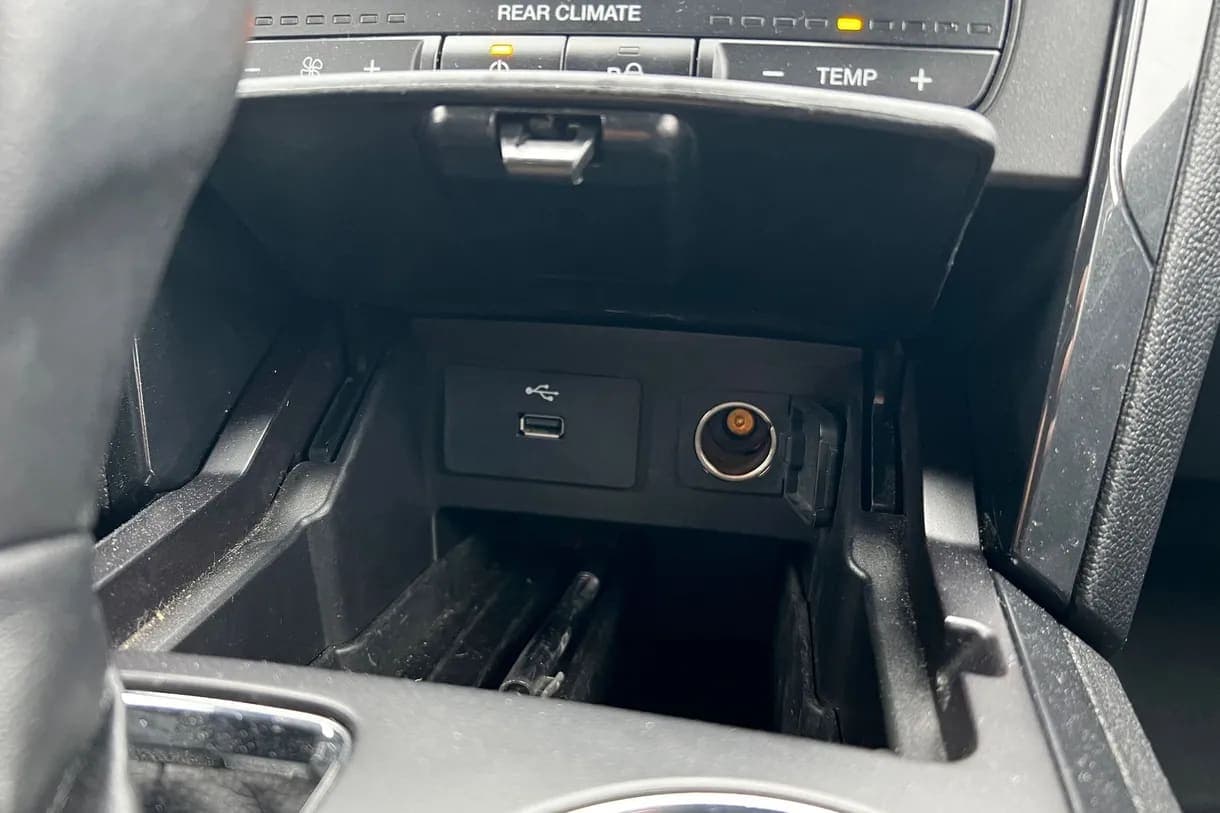 2018 Ford Explorer SUV, view