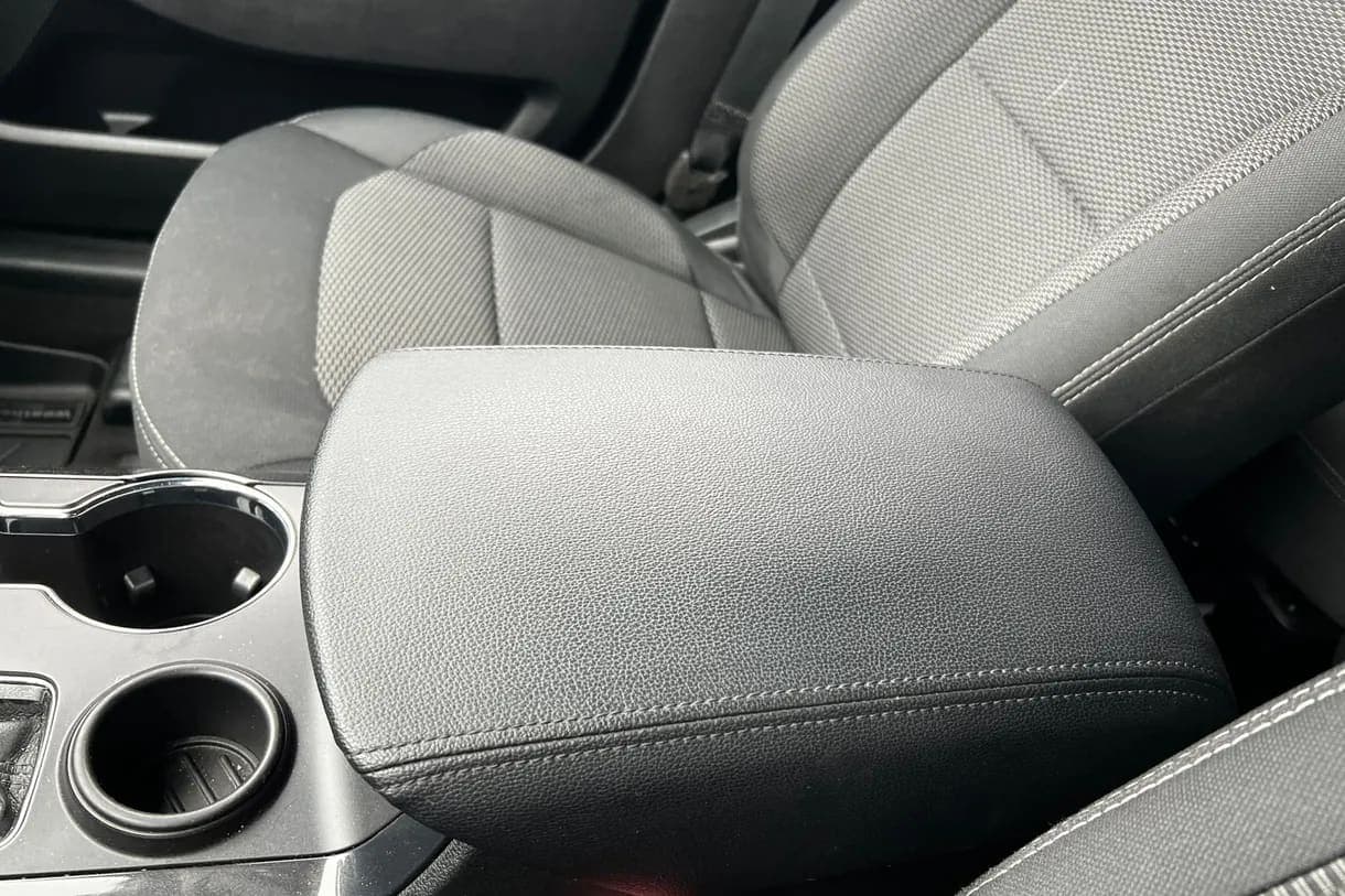 2018 Ford Explorer SUV, view