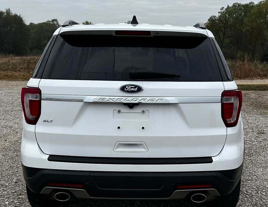2018 Ford Explorer SUV, view