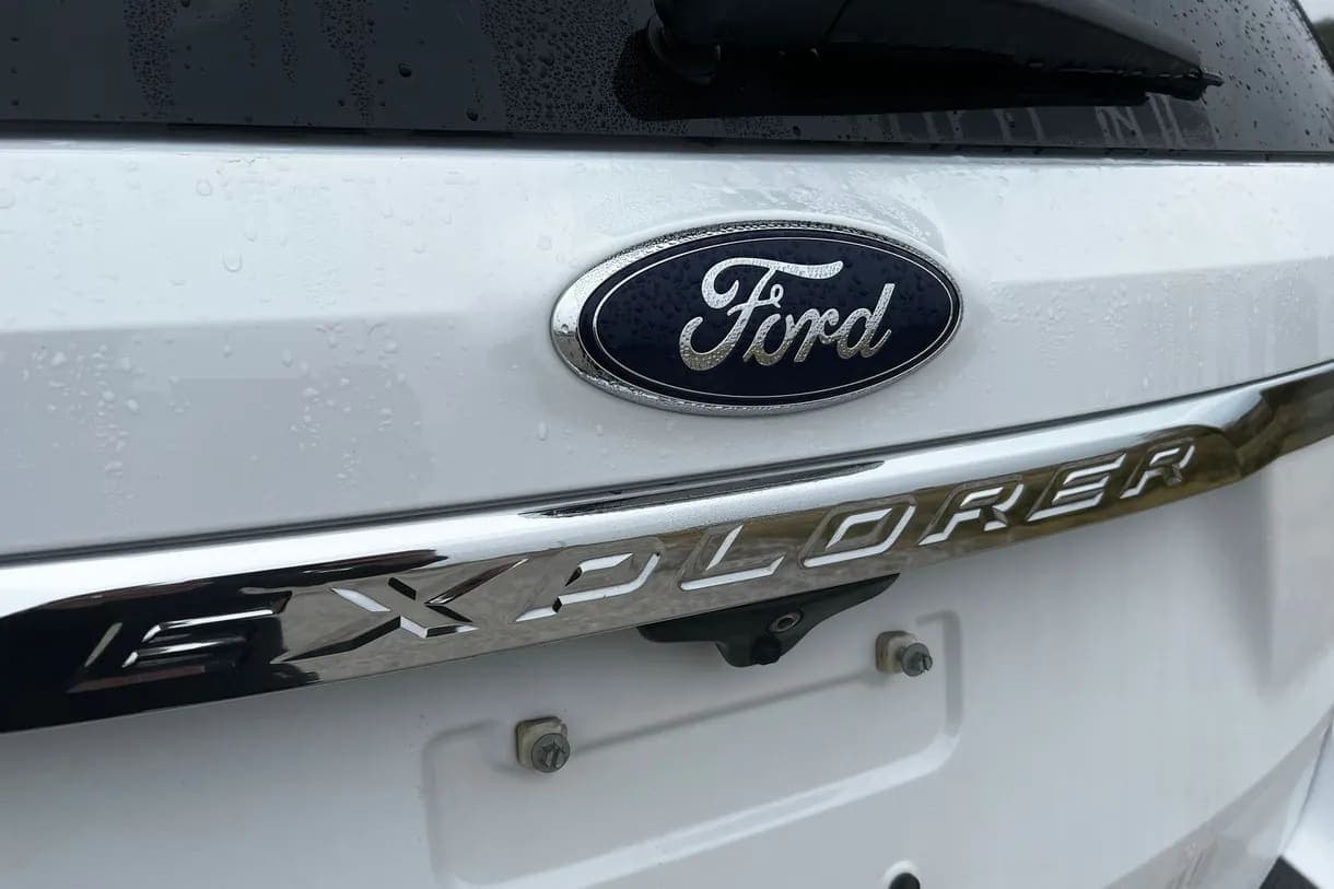 2018 Ford Explorer SUV, view