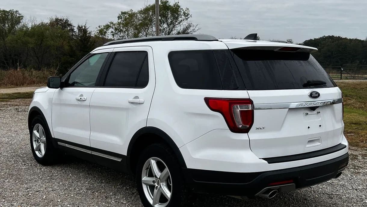 2018 Ford Explorer SUV, view