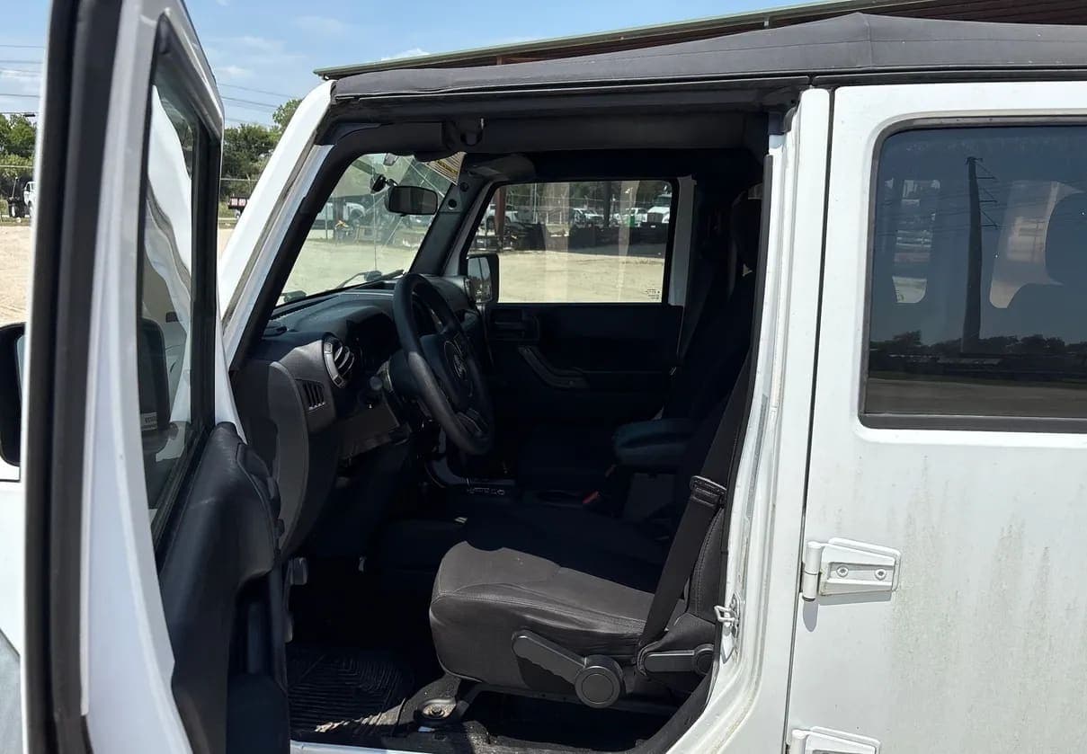 2017 Jeep Wrangler SUV, view