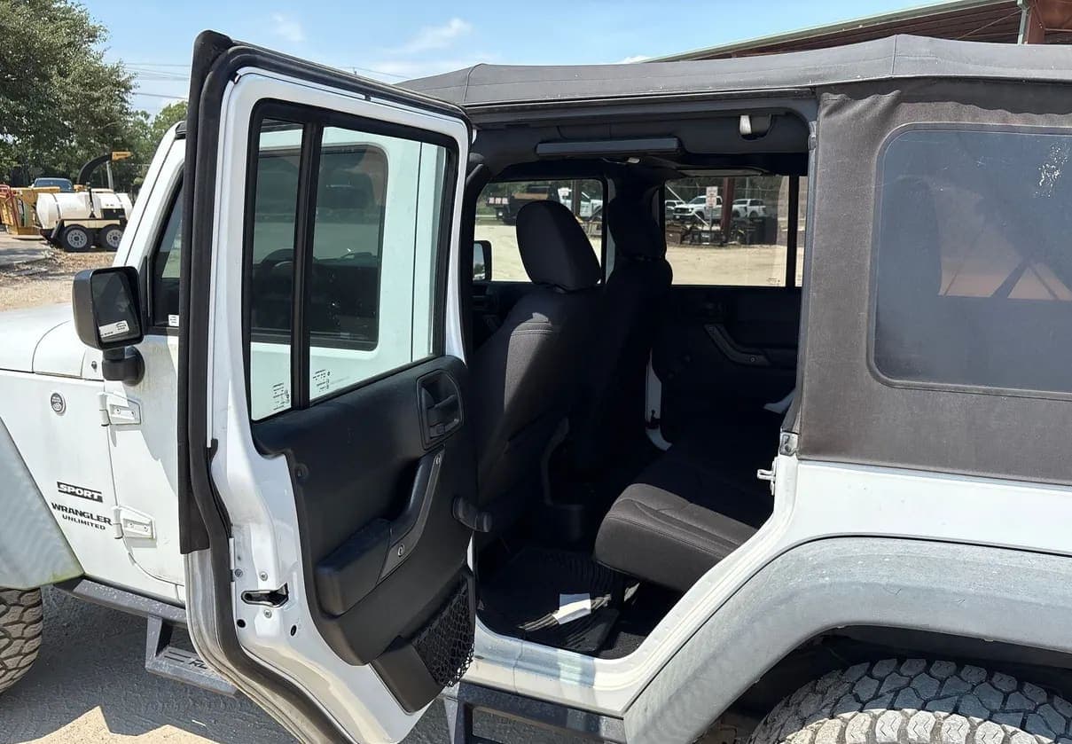 2017 Jeep Wrangler SUV, view