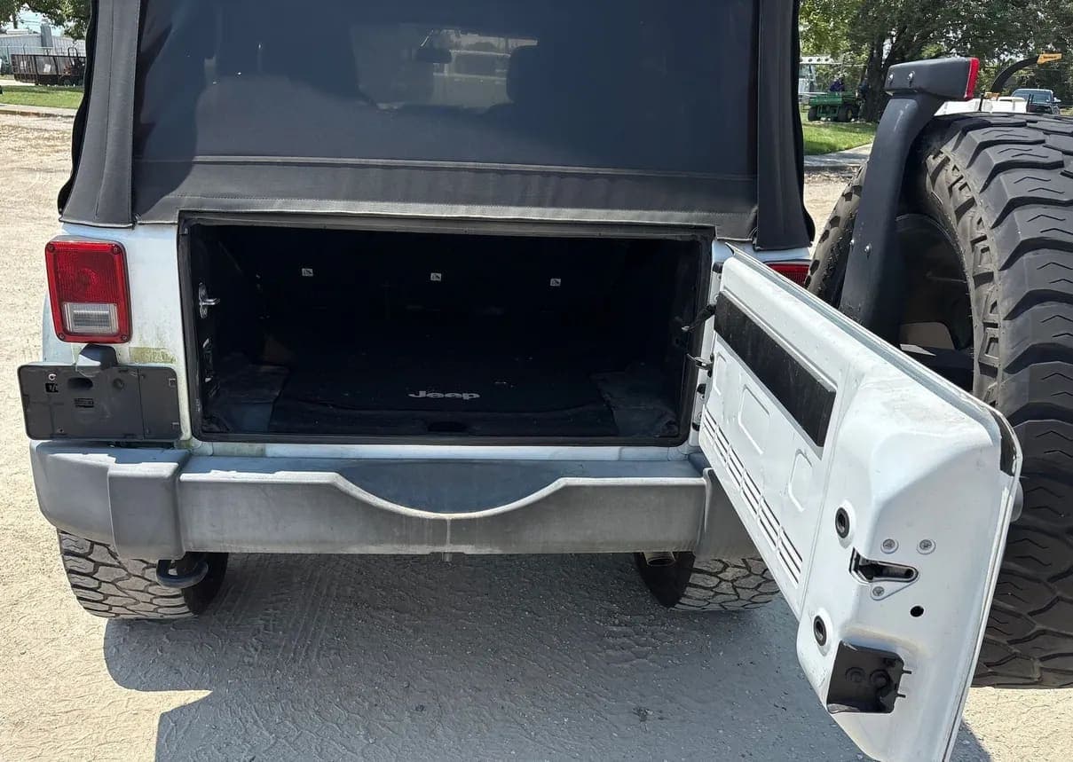 2017 Jeep Wrangler SUV, view
