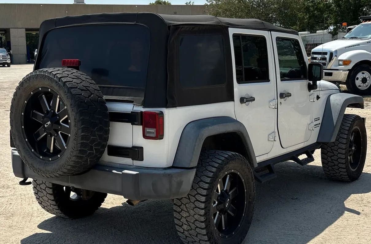 2017 Jeep Wrangler SUV, view
