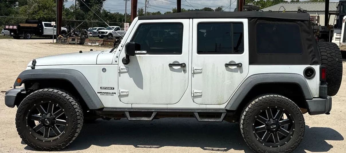 2017 Jeep Wrangler SUV, view