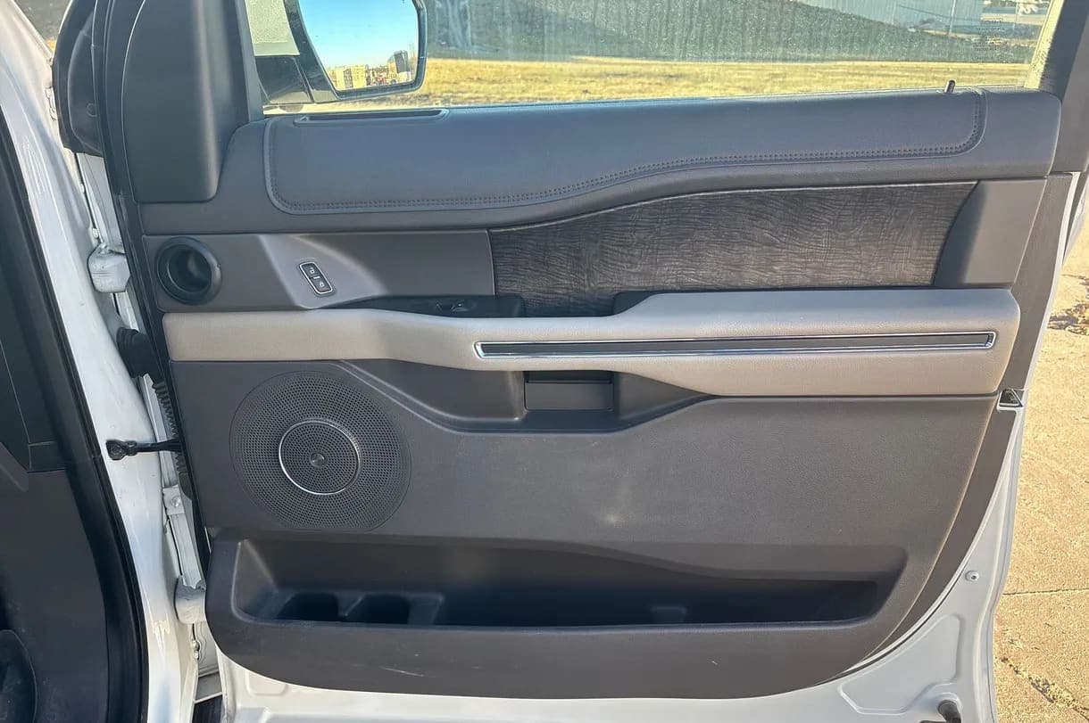 2020 Ford Expedition SUV, view