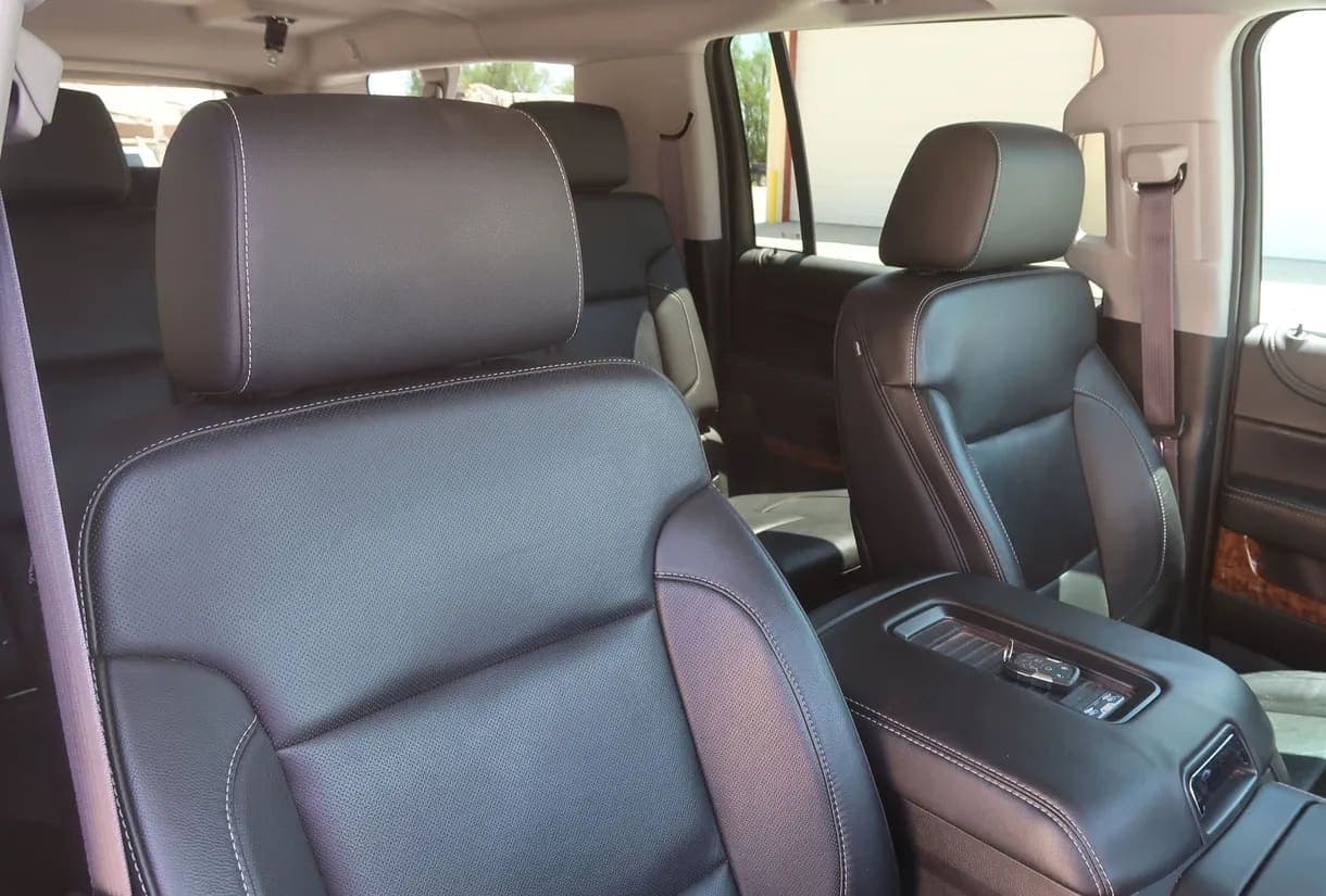 2015 Chevrolet Suburban 1500 LTZ SUV, view