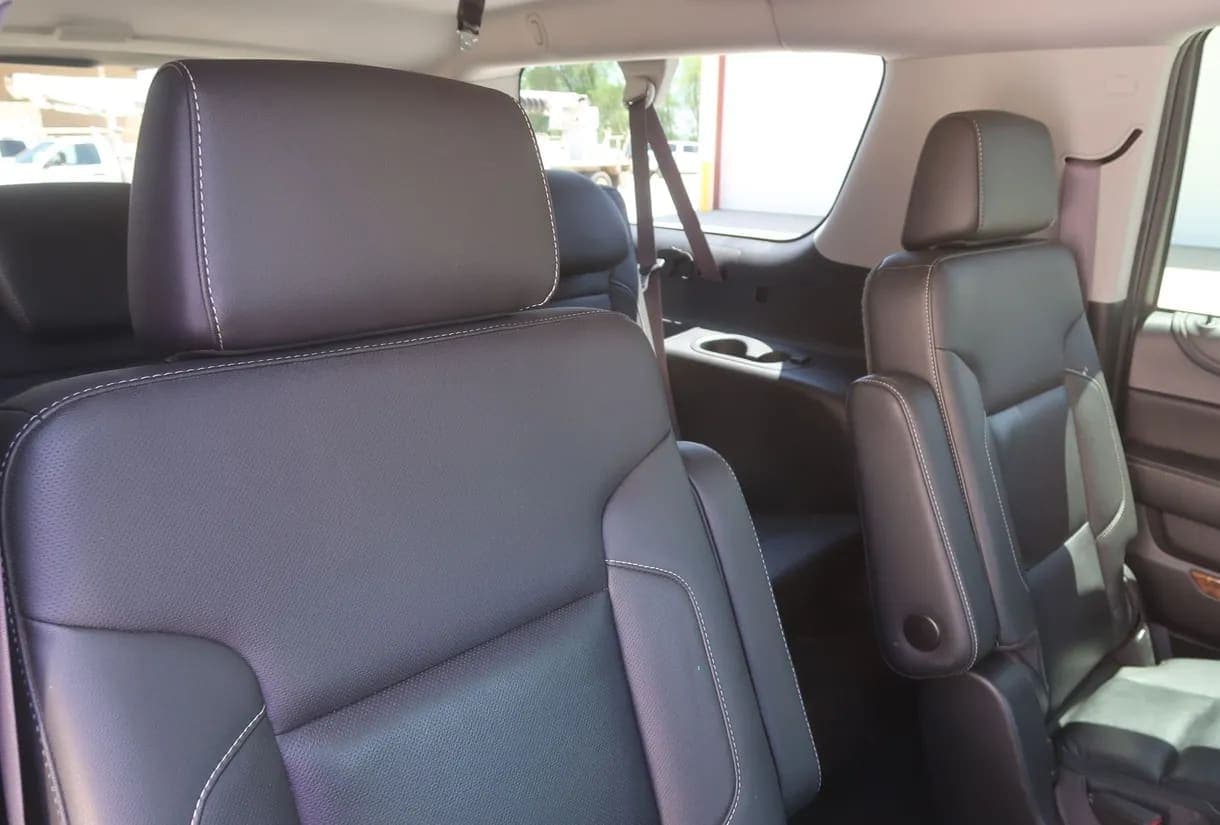 2015 Chevrolet Suburban 1500 LTZ SUV, view