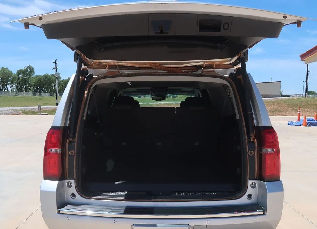 2015 Chevrolet Suburban 1500 LTZ SUV, view