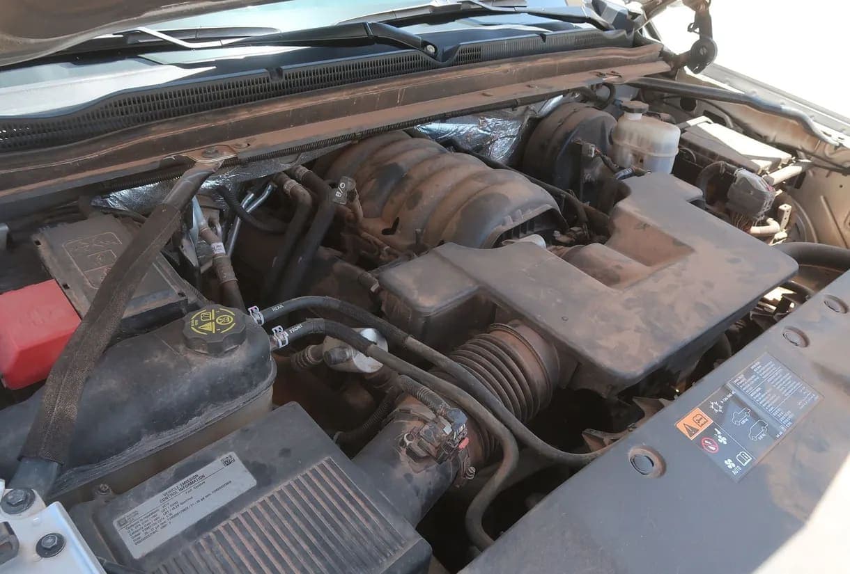 2015 Chevrolet Suburban 1500 LTZ SUV, view
