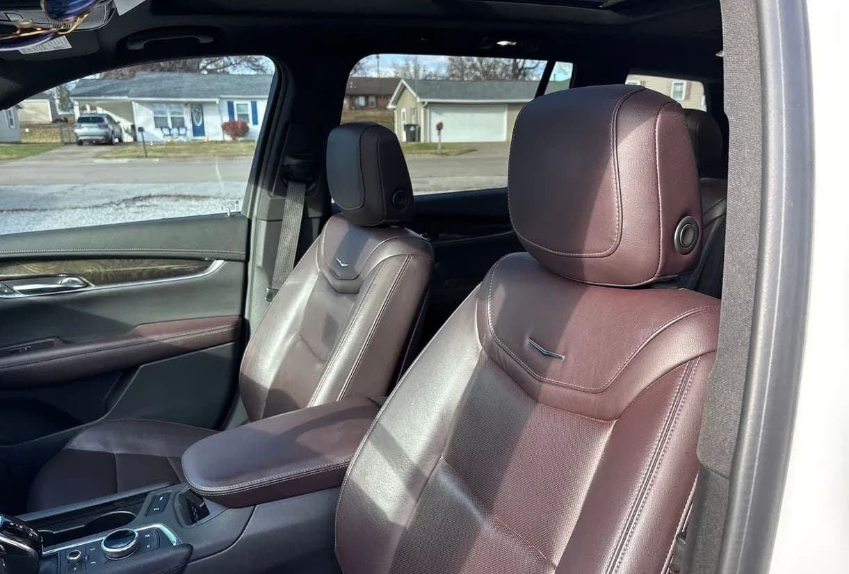 2020 Cadillac XT6 SUV, view