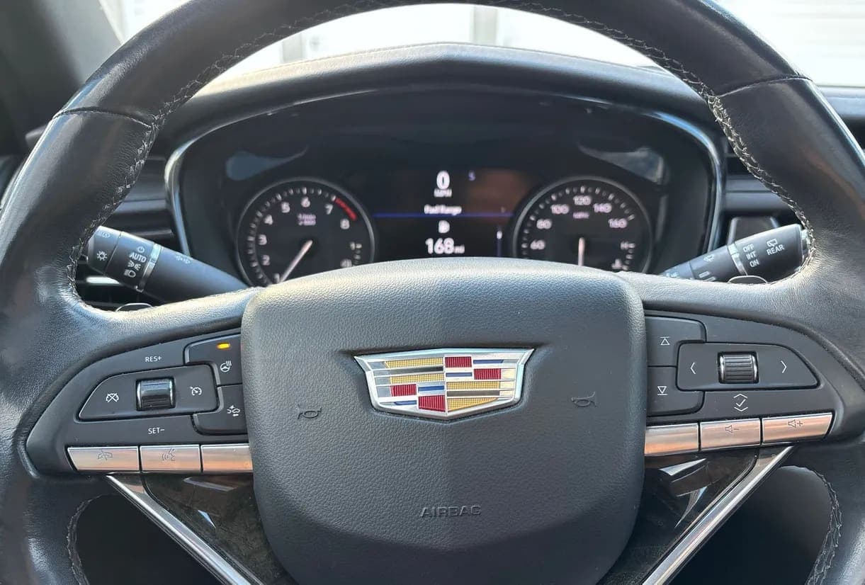 2020 Cadillac XT6 SUV, view