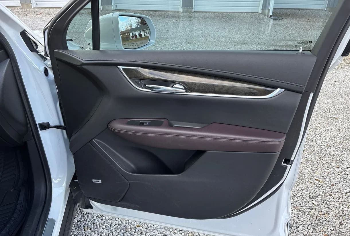 2020 Cadillac XT6 SUV, view