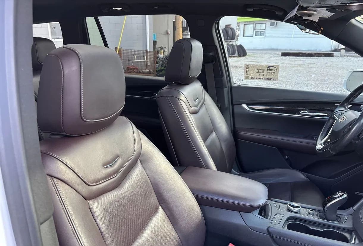 2020 Cadillac XT6 SUV, view