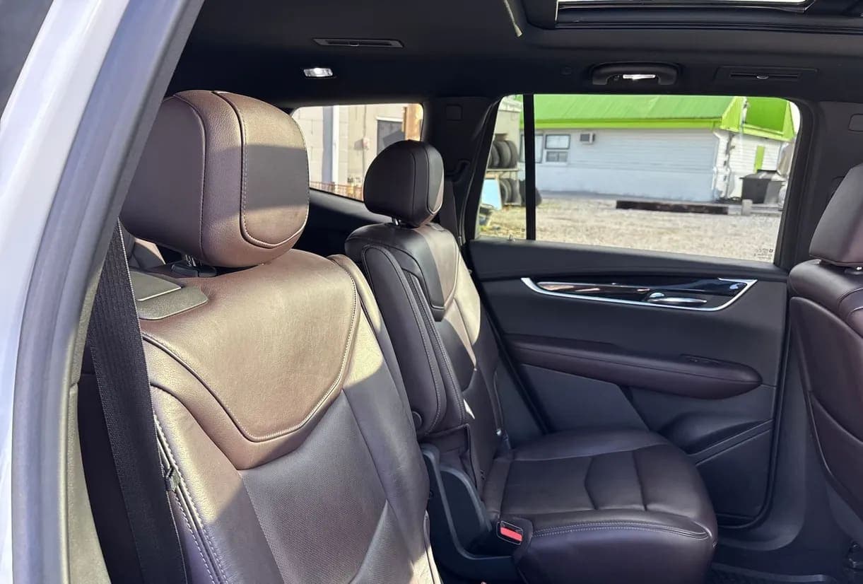 2020 Cadillac XT6 SUV, view