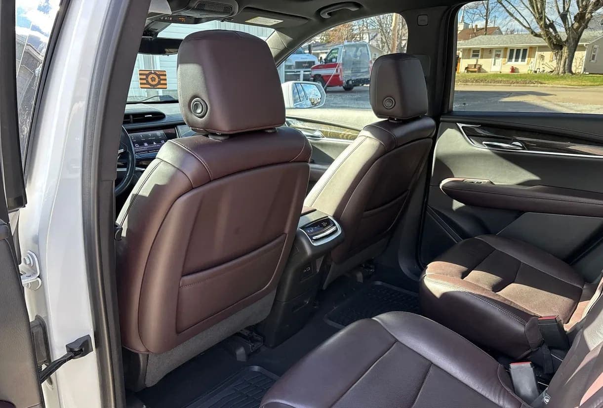 2020 Cadillac XT6 SUV, view