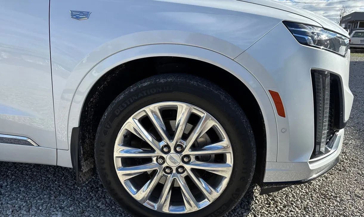 2020 Cadillac XT6 SUV, view