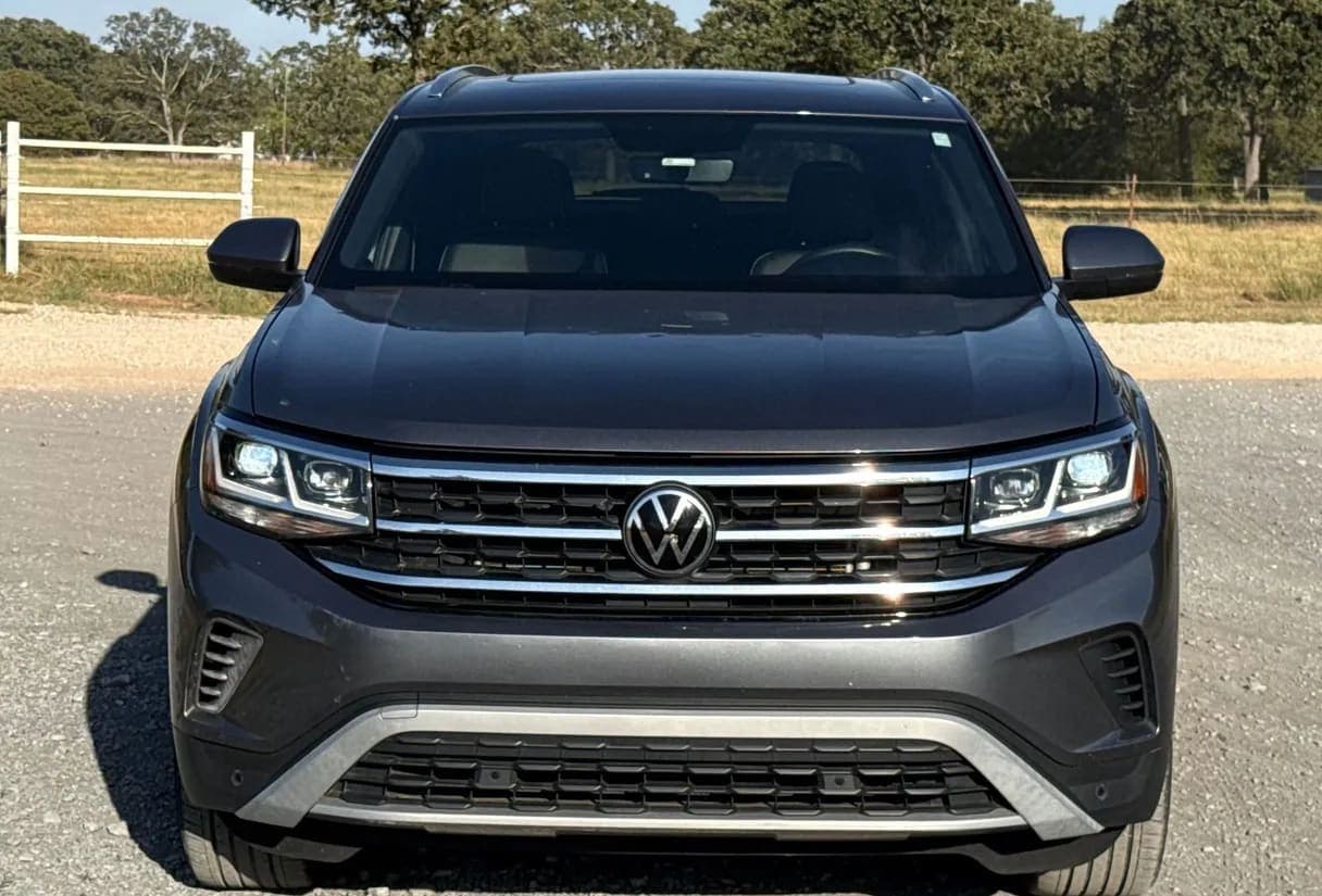2023 Volkswagen Atlas SUV, view