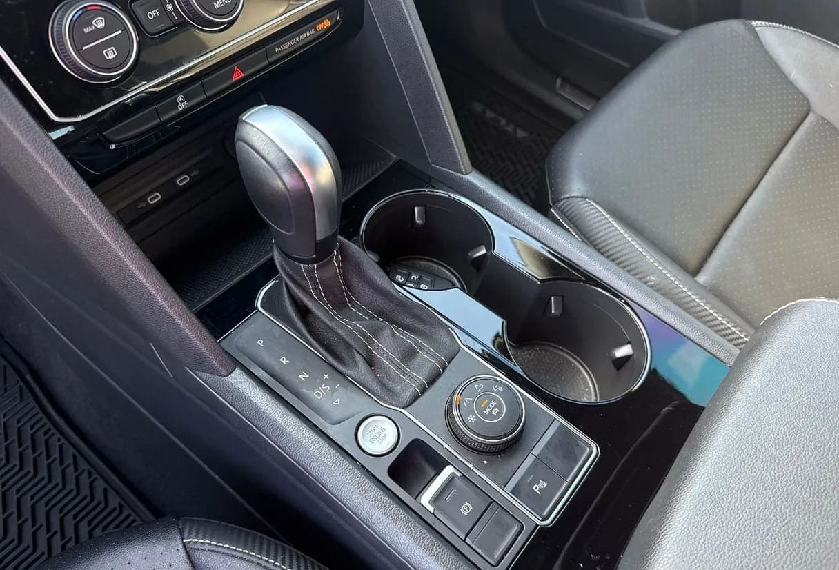 2023 Volkswagen Atlas SUV, view