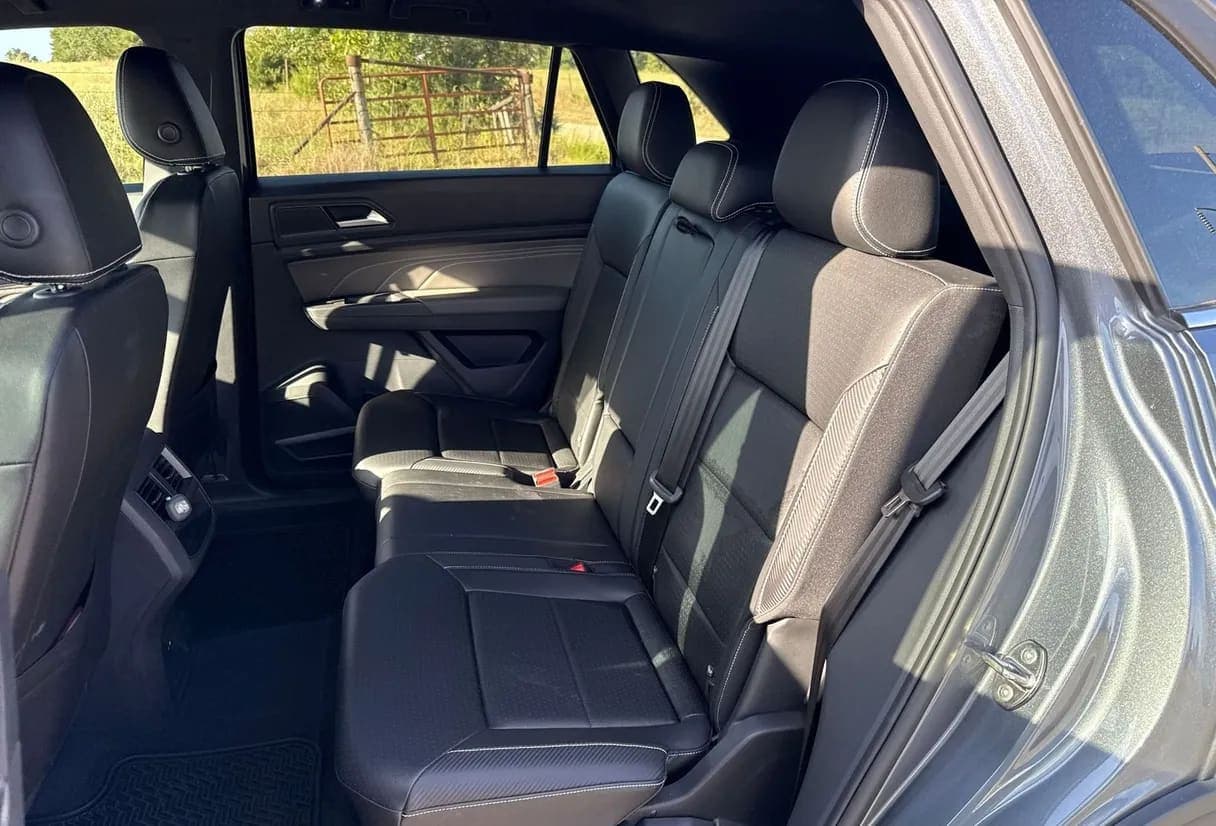 2023 Volkswagen Atlas SUV, view
