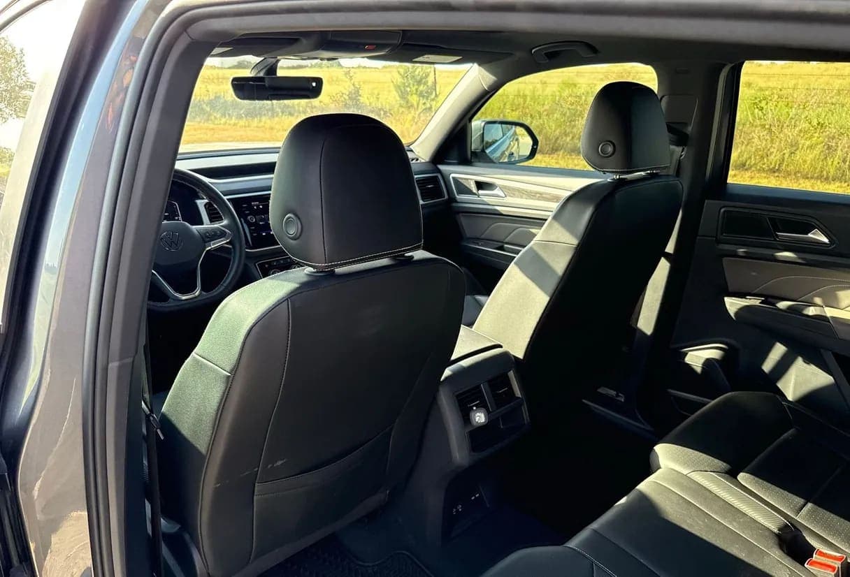 2023 Volkswagen Atlas SUV, view