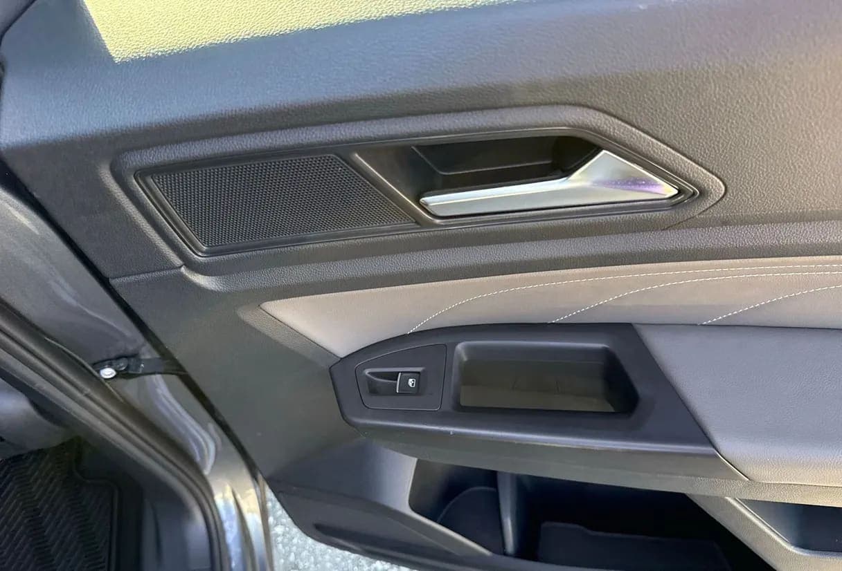 2023 Volkswagen Atlas SUV, view