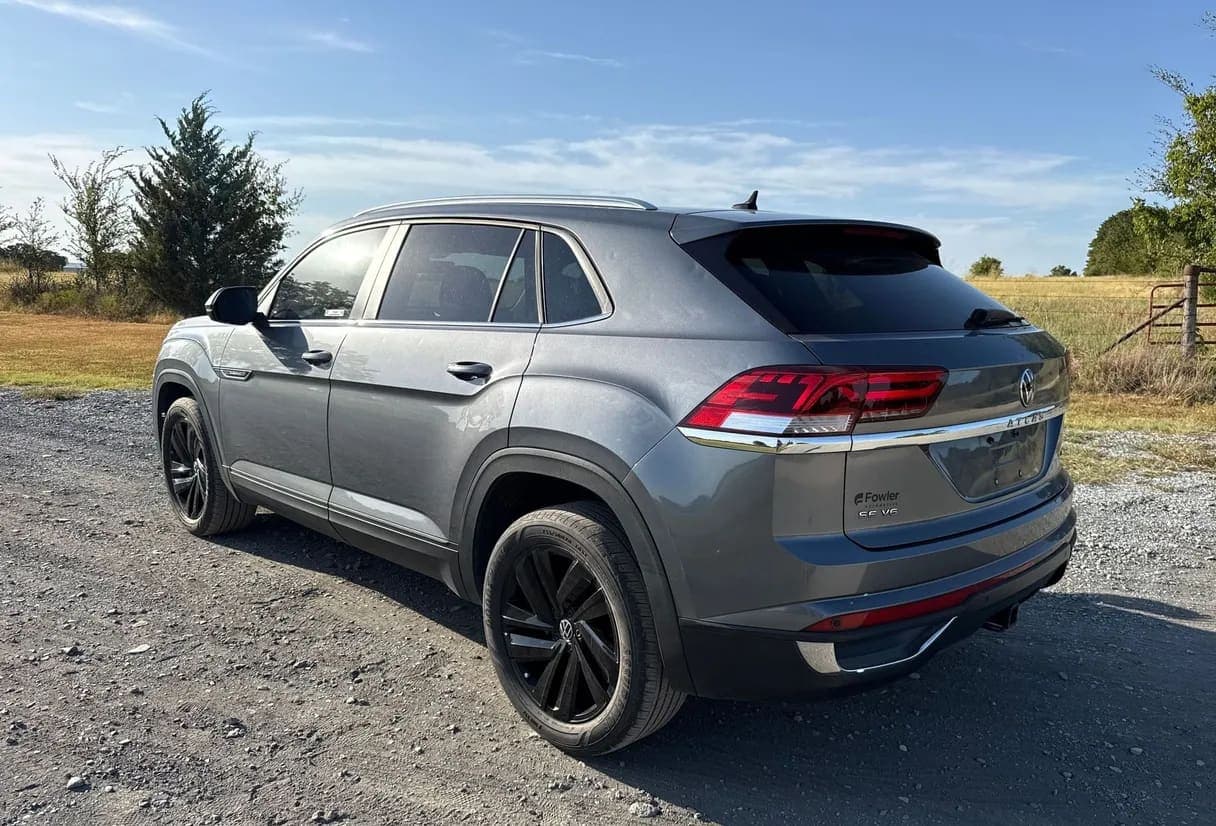 2023 Volkswagen Atlas SUV, view