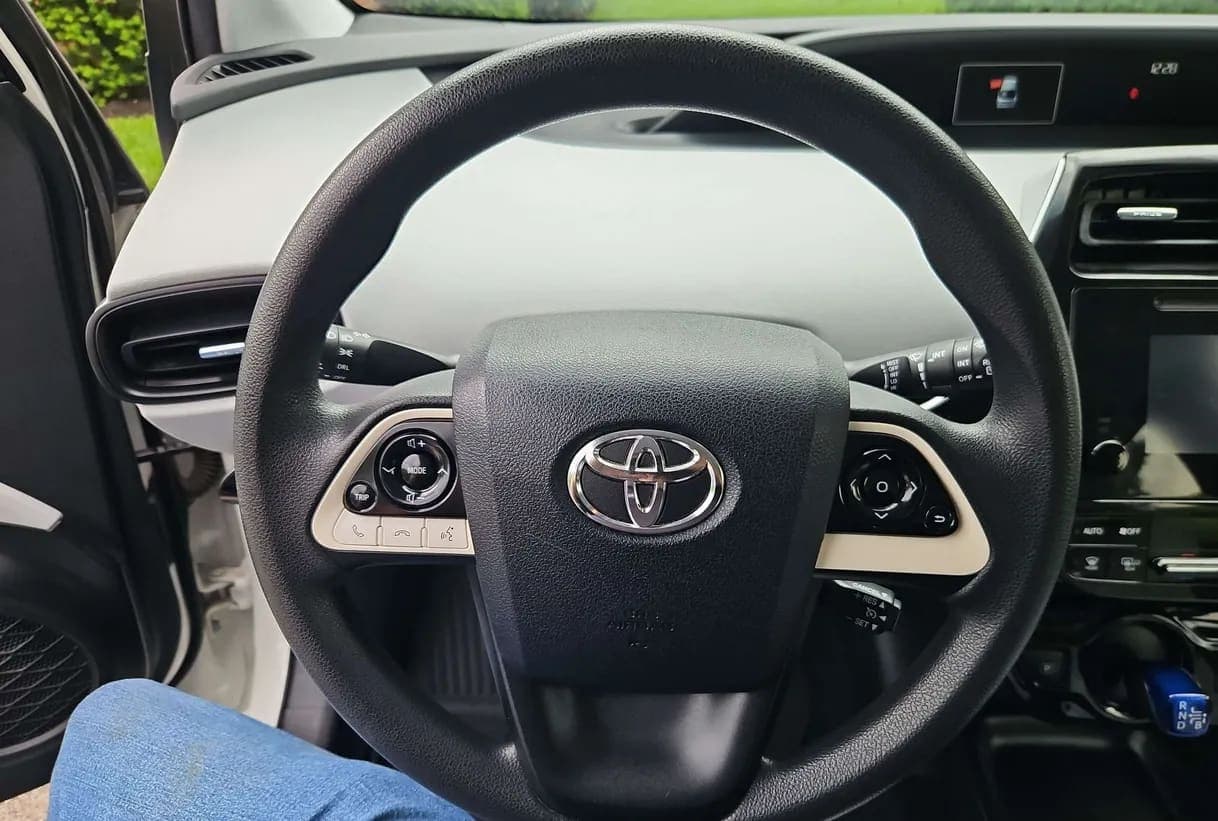2016 Toyota Prius, view