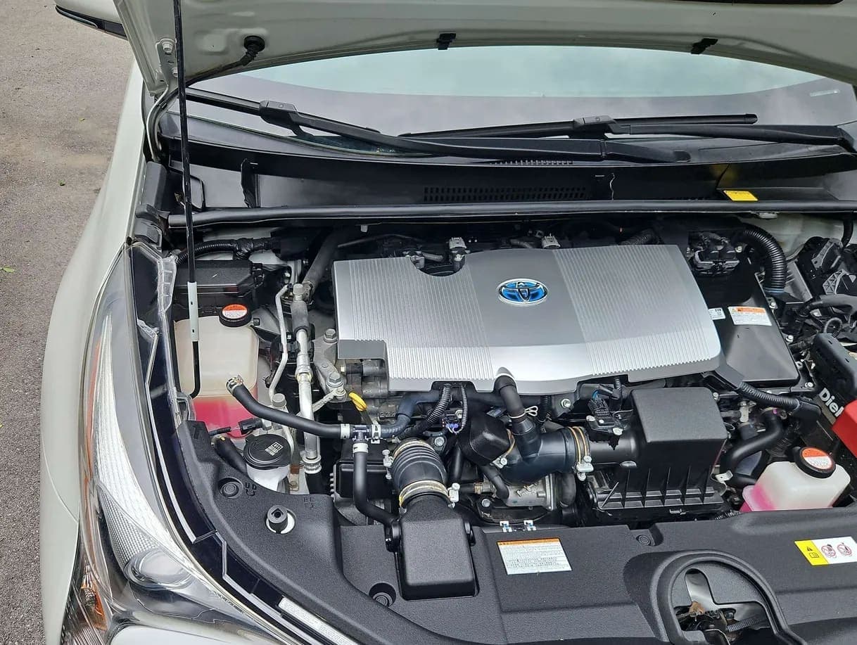 2016 Toyota Prius, view