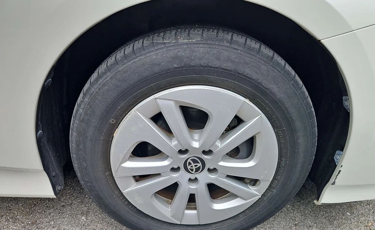2016 Toyota Prius, view