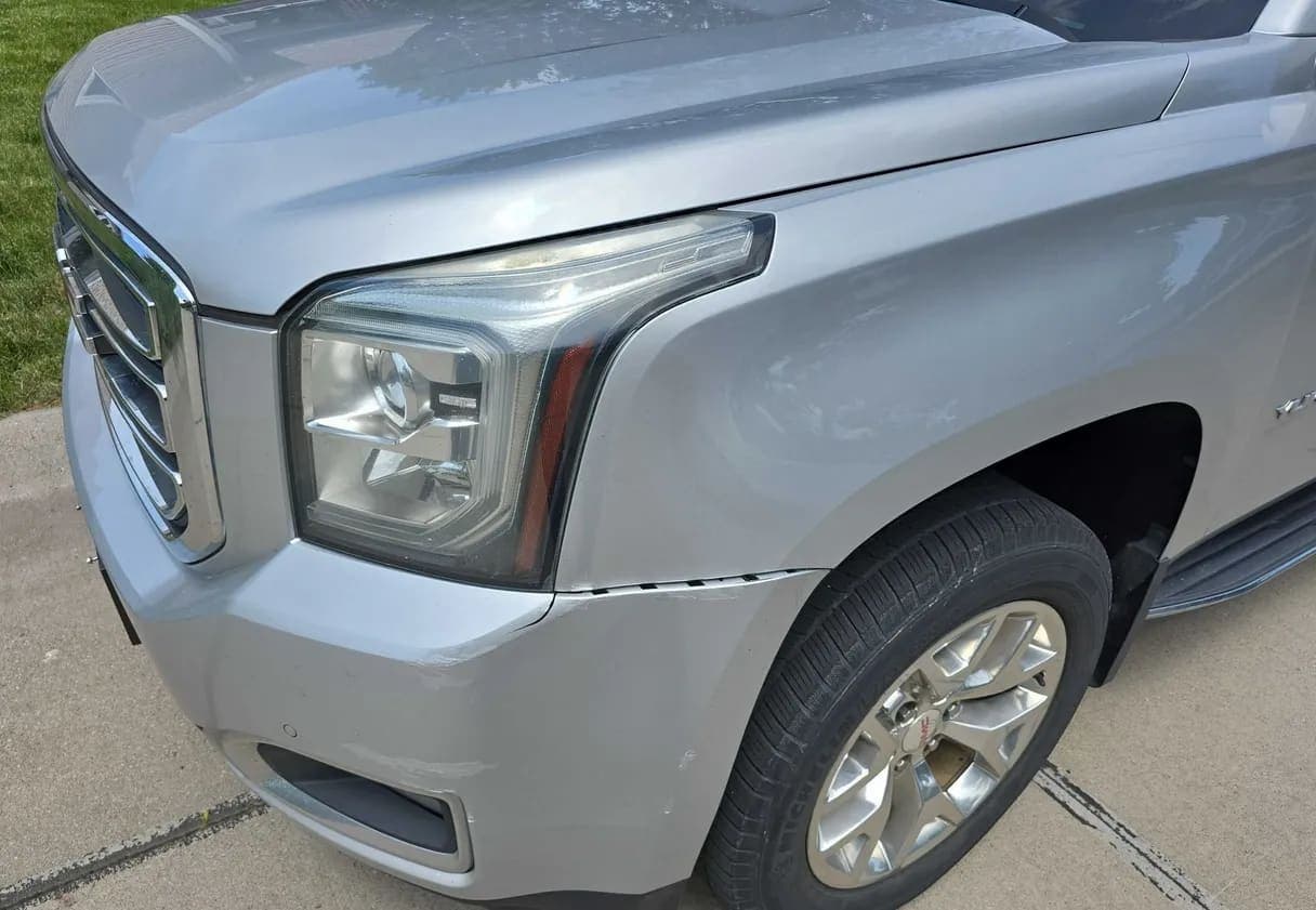 2015 GMC Yukon SLE SUV, view