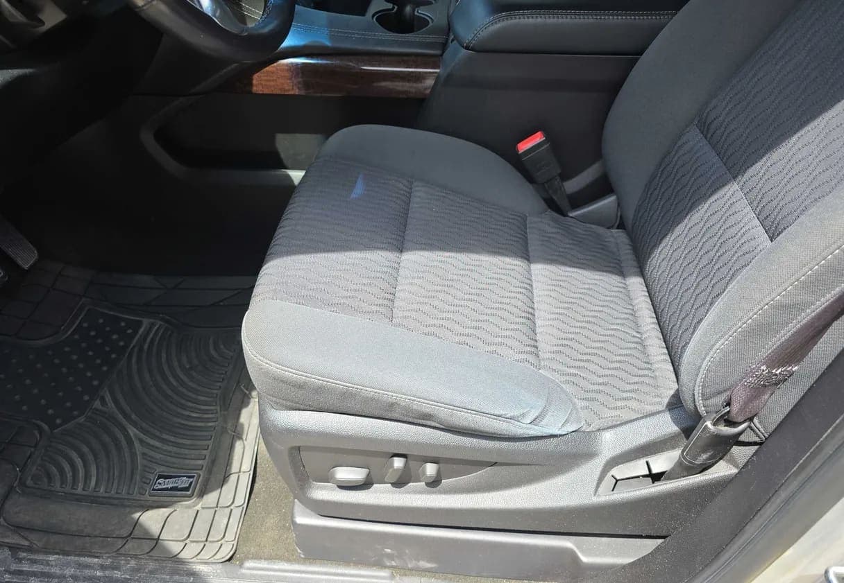 2015 GMC Yukon SLE SUV, view