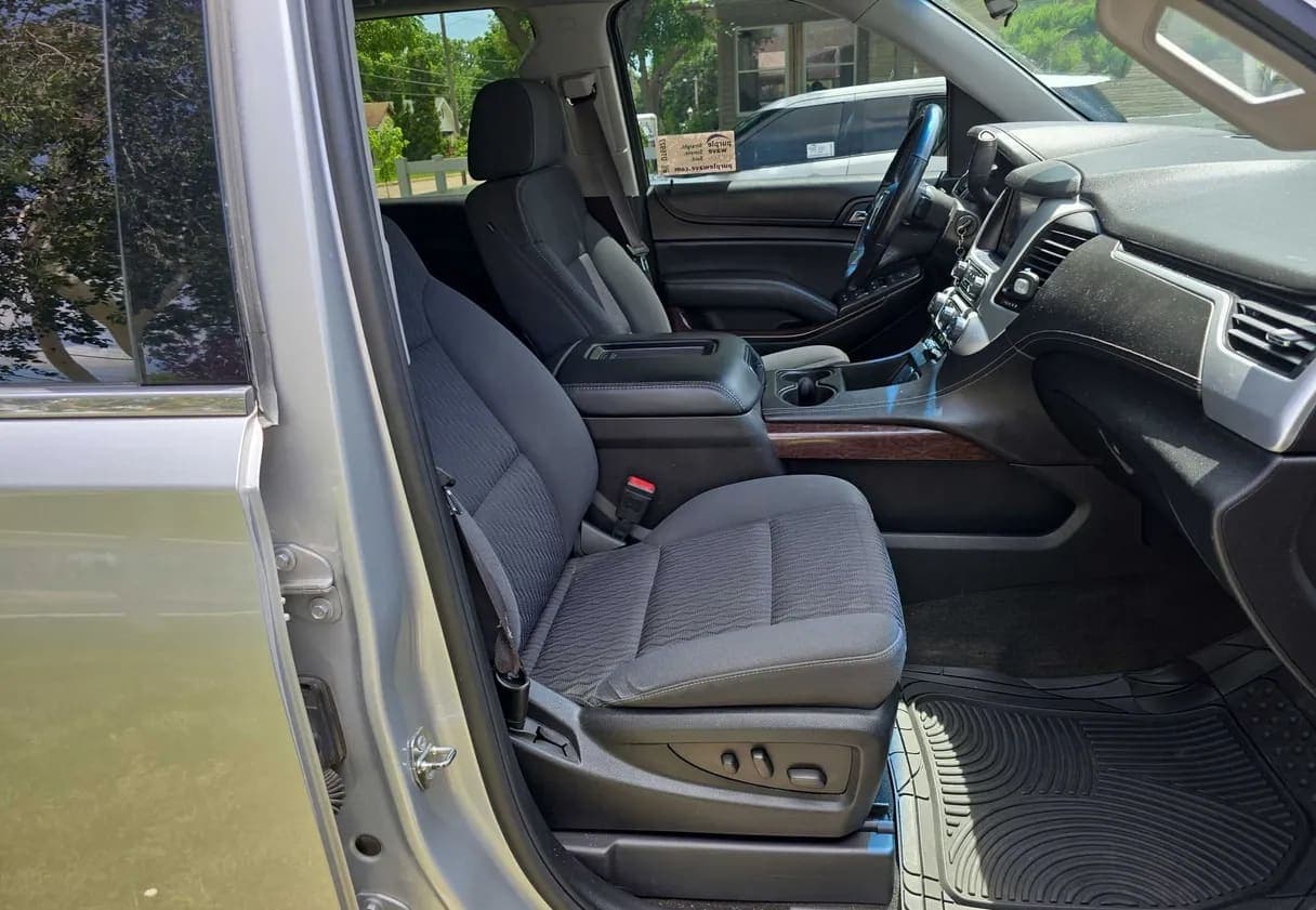 2015 GMC Yukon SLE SUV, view