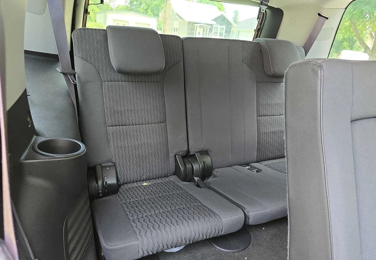 2015 GMC Yukon SLE SUV, view