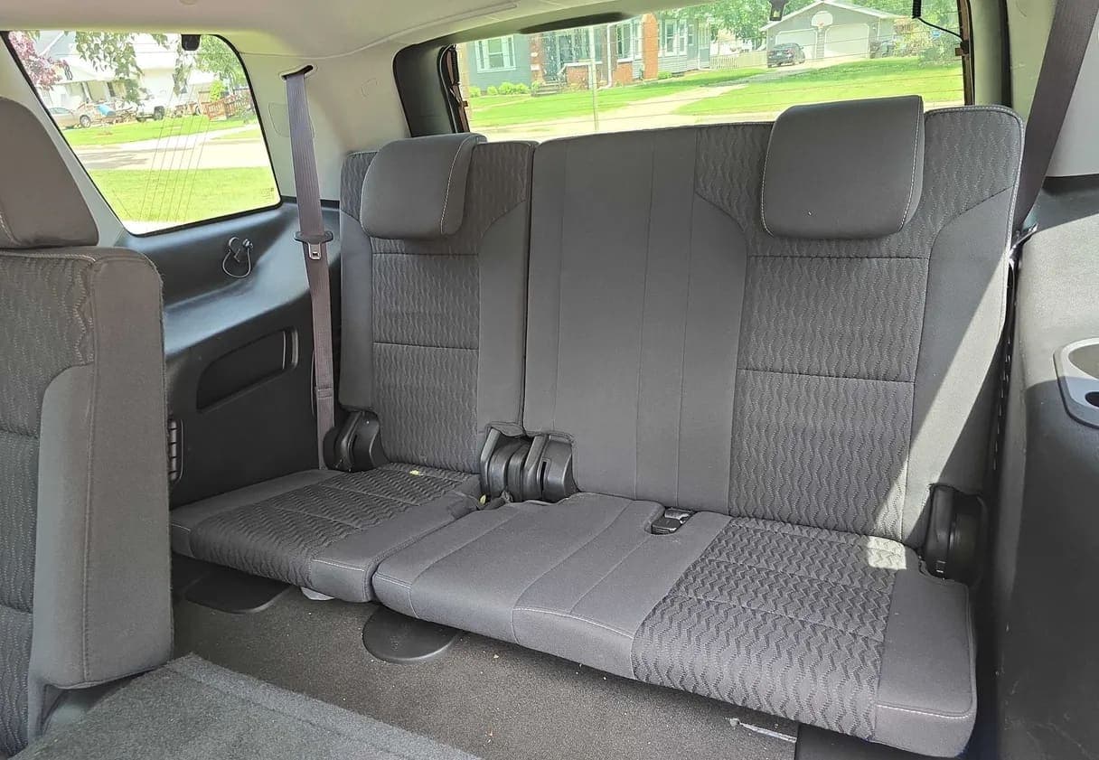 2015 GMC Yukon SLE SUV, view