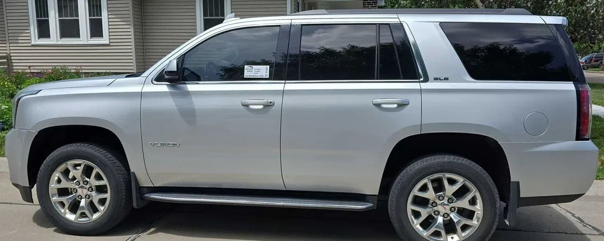 2015 GMC Yukon SLE SUV, view