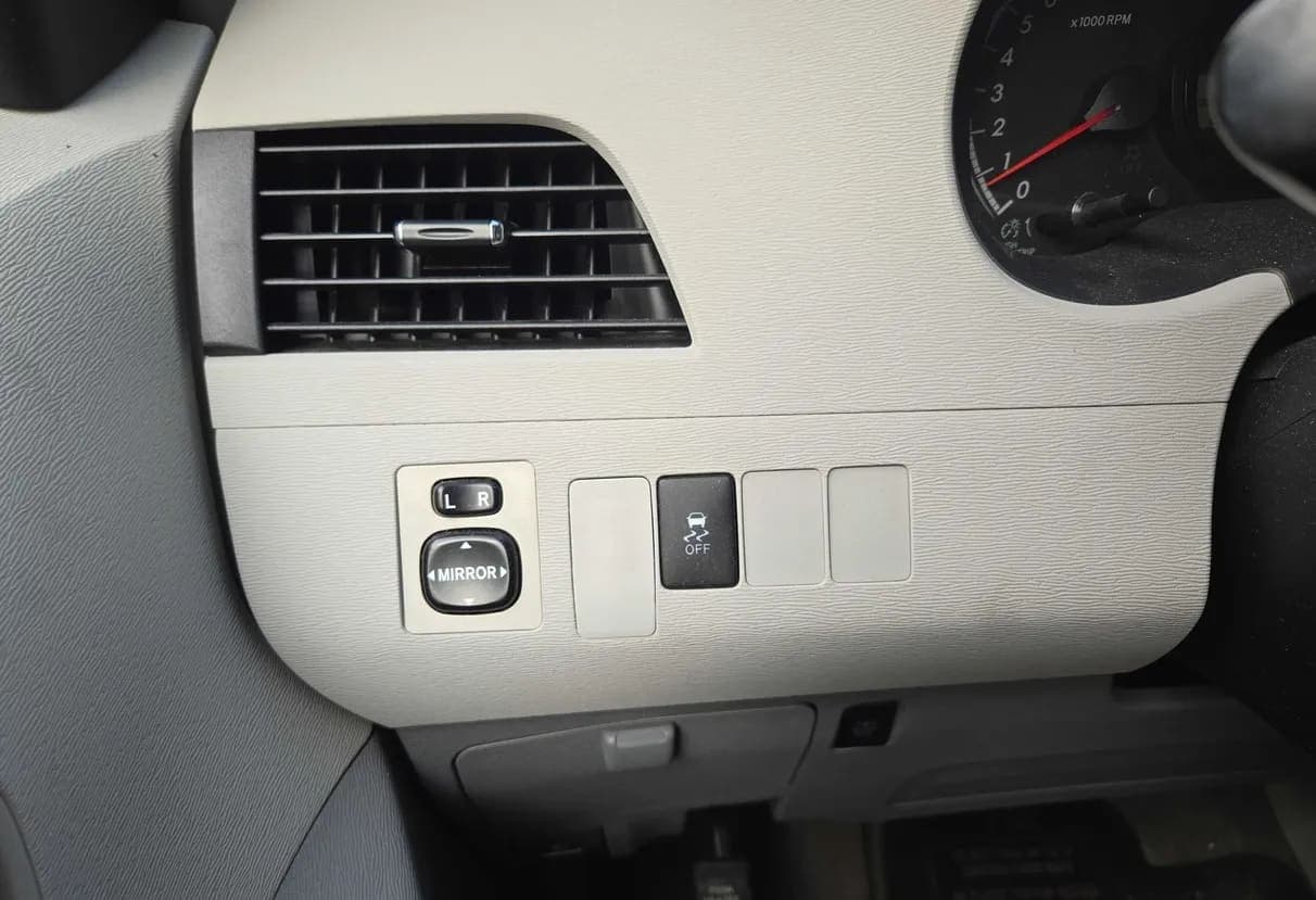 2011 Toyota Sienna LE van, view