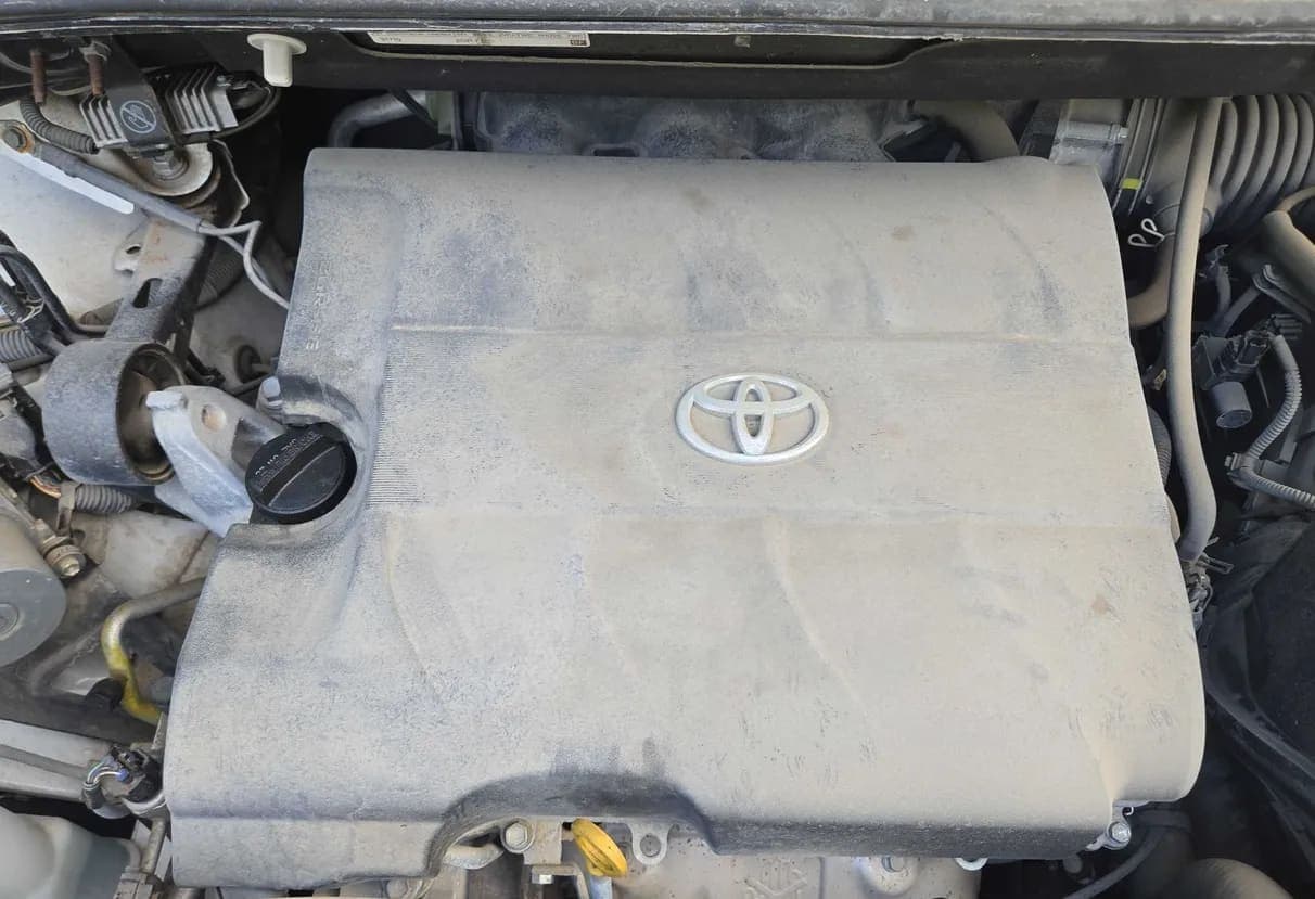 2011 Toyota Sienna LE van, view