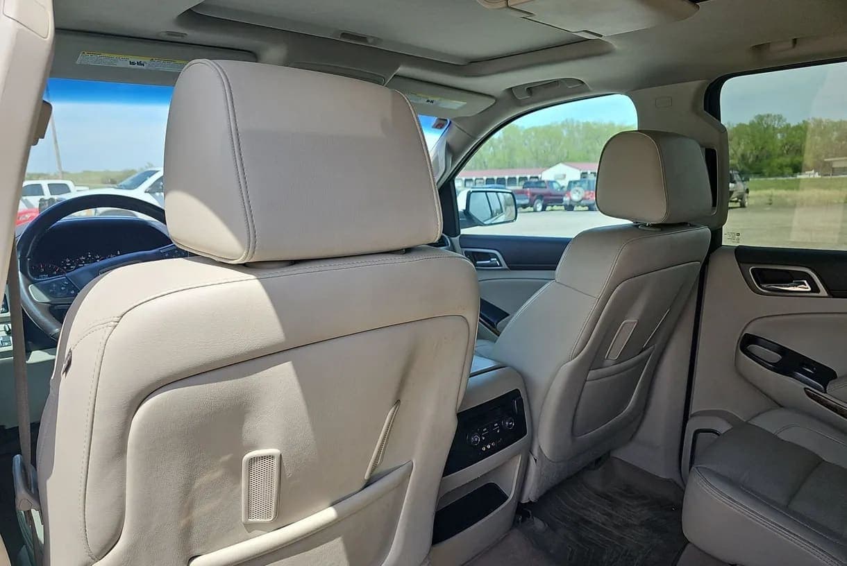 2015 GMC Yukon Denali XL SUV, view
