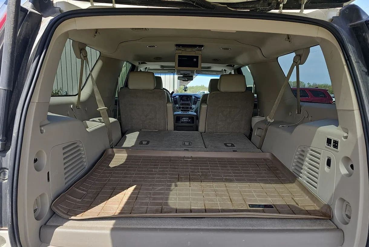 2015 GMC Yukon Denali XL SUV, view