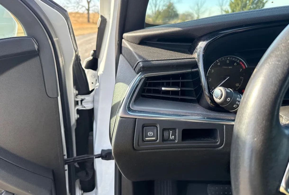 2020 Cadillac XT5 SUV, view