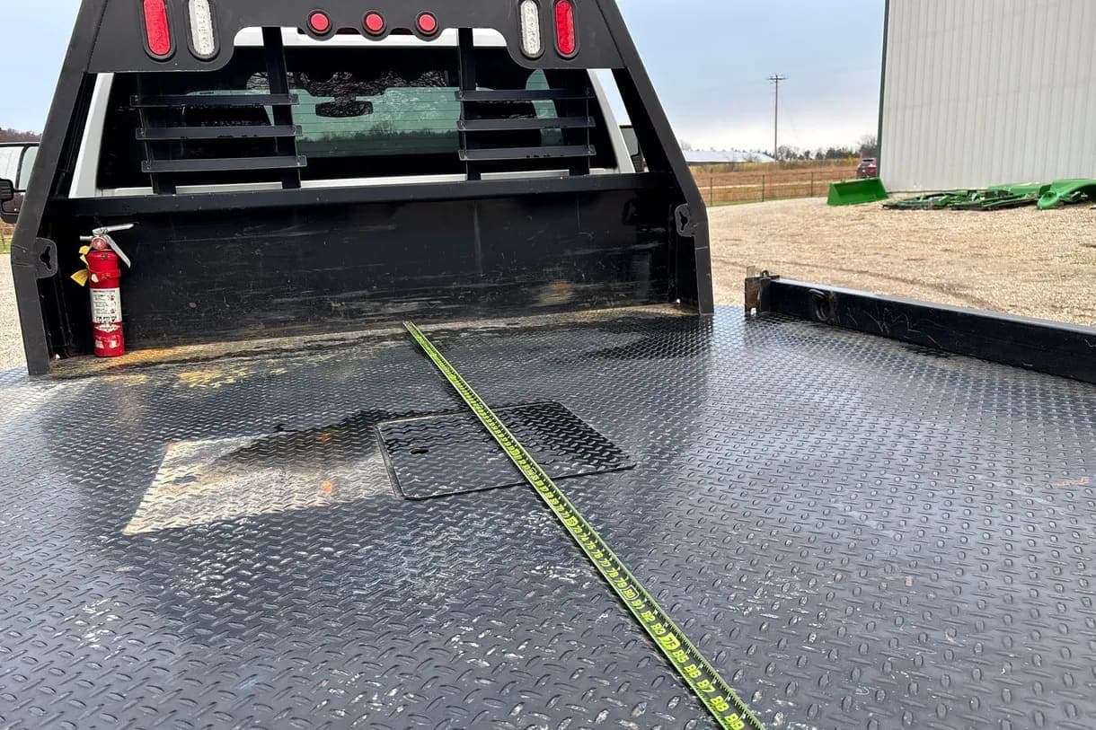 2020 Chevrolet Silverado 3500HD, view