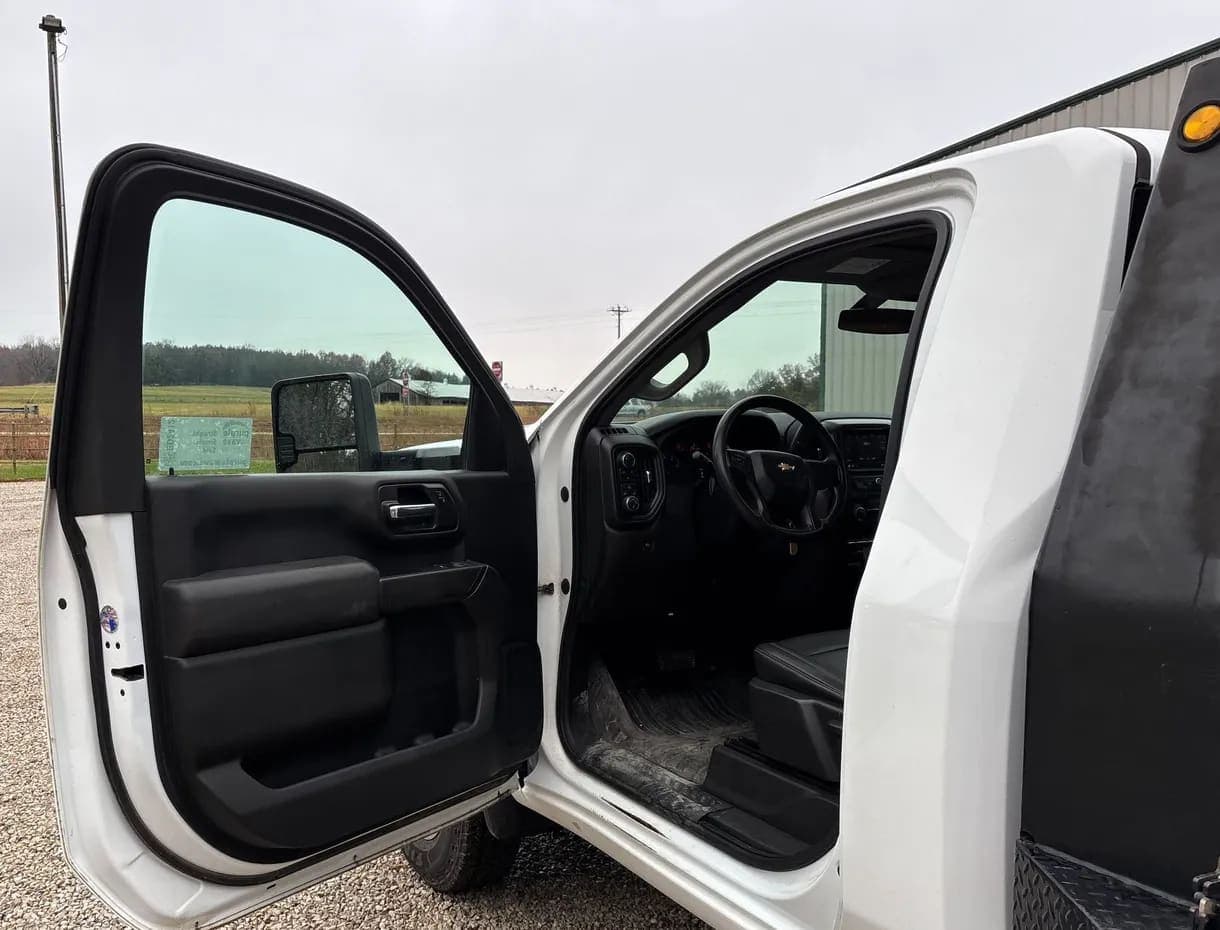 2020 Chevrolet Silverado 3500HD, view