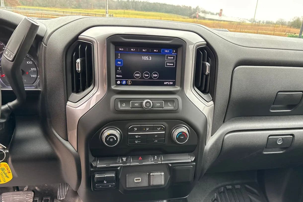 2020 Chevrolet Silverado 3500HD, view
