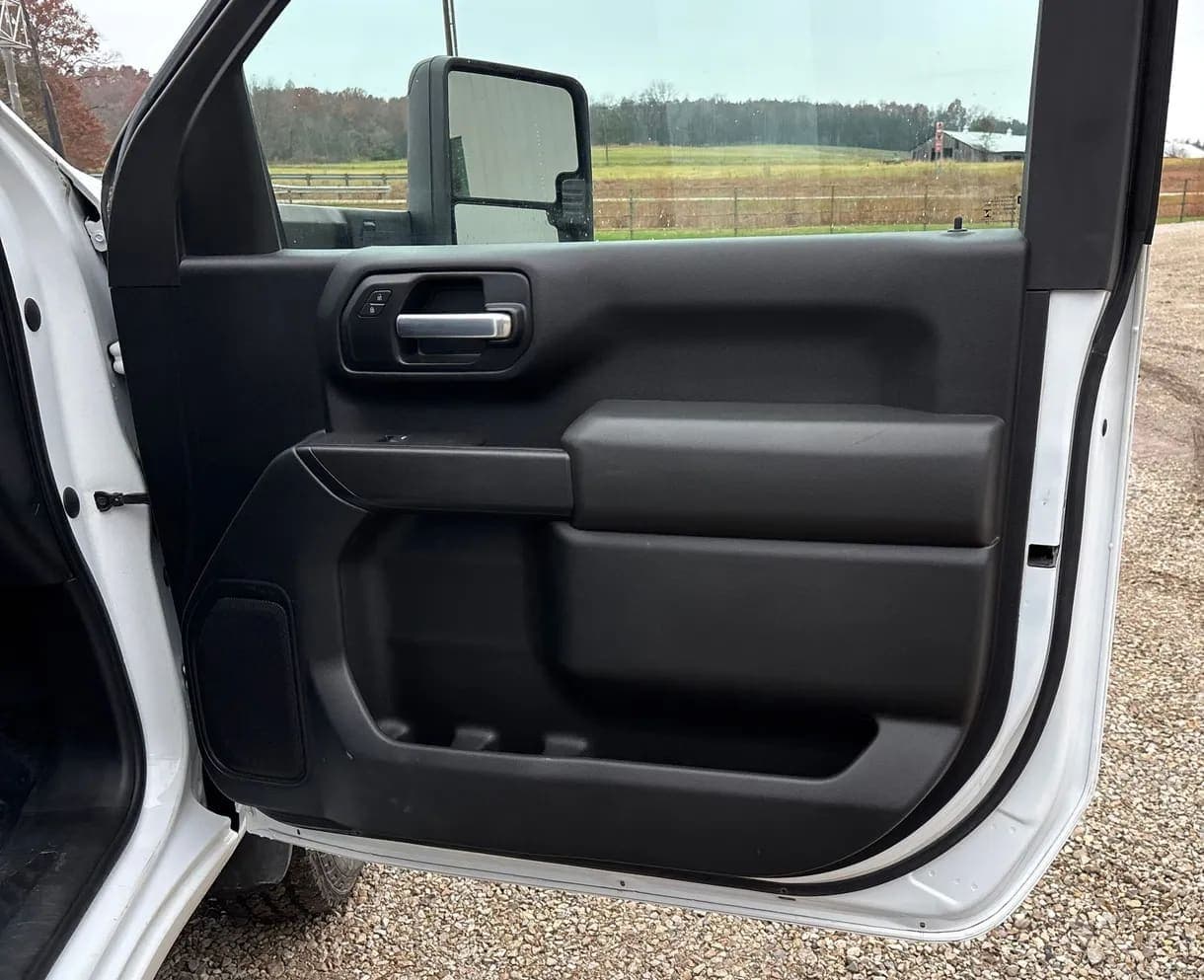 2020 Chevrolet Silverado 3500HD, view