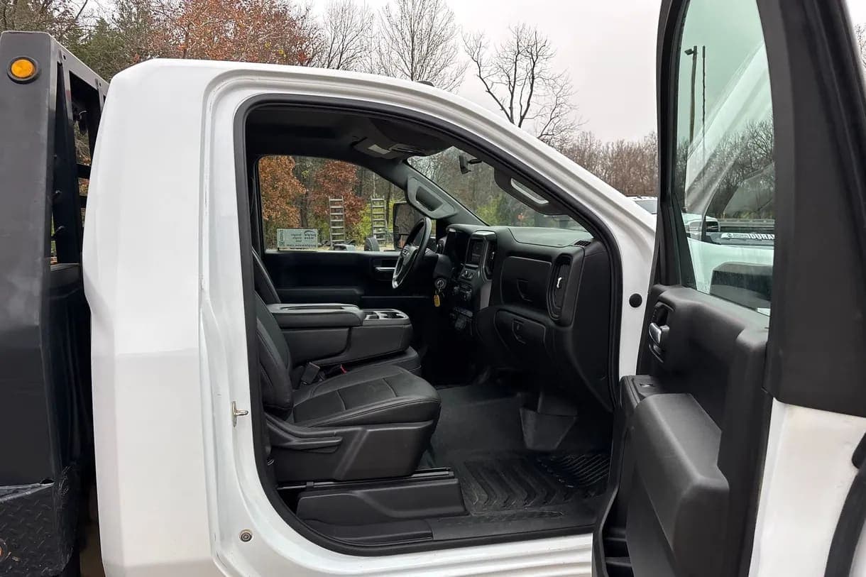2020 Chevrolet Silverado 3500HD, view