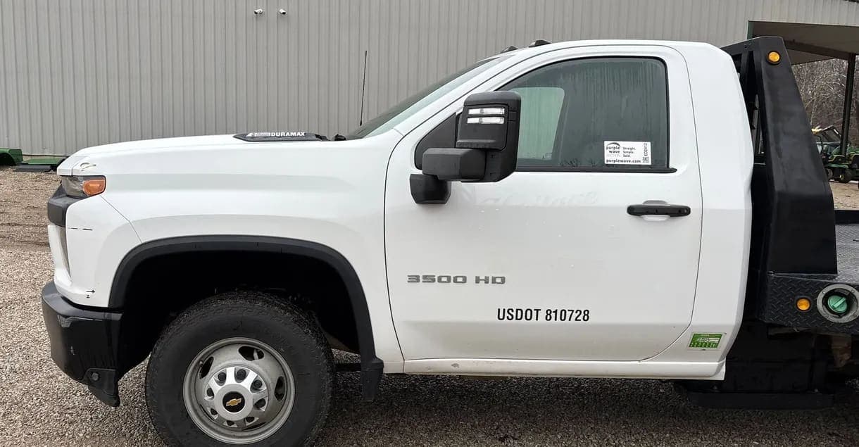 2020 Chevrolet Silverado 3500HD, view