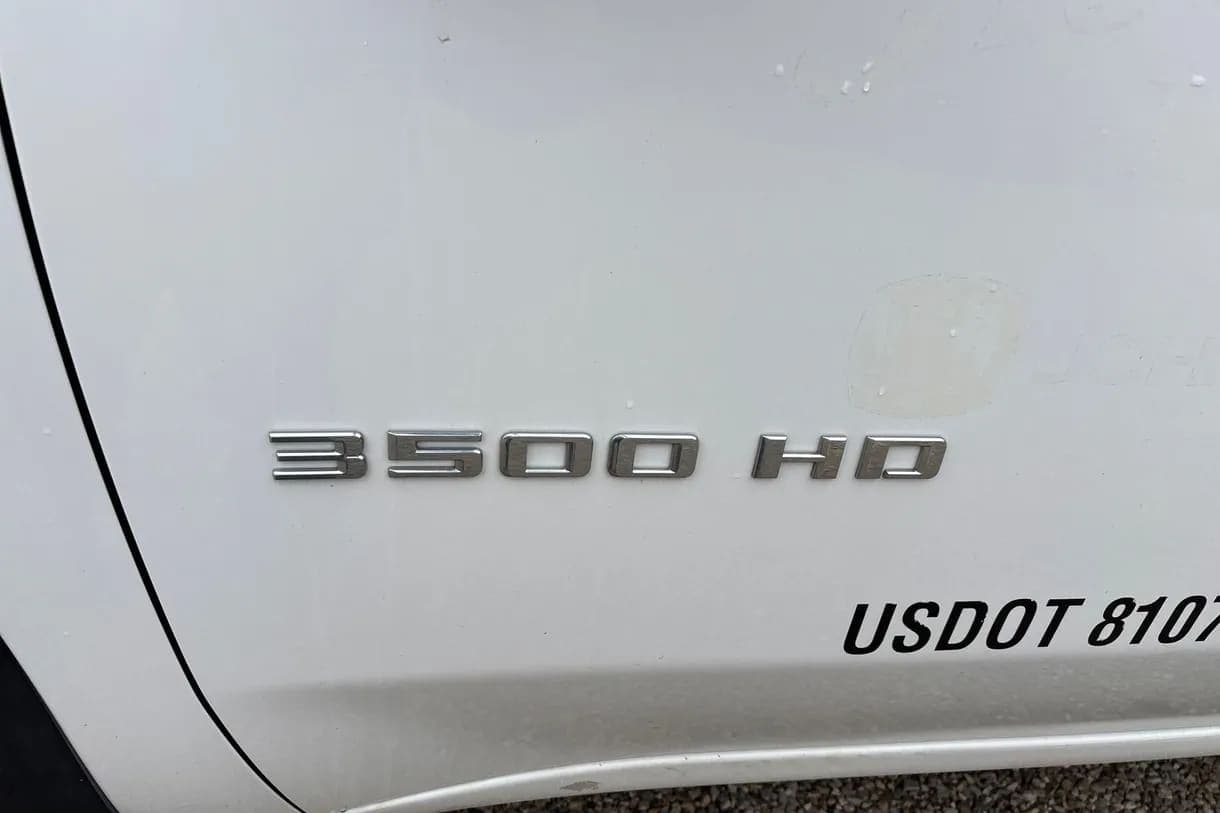 2020 Chevrolet Silverado 3500HD, view