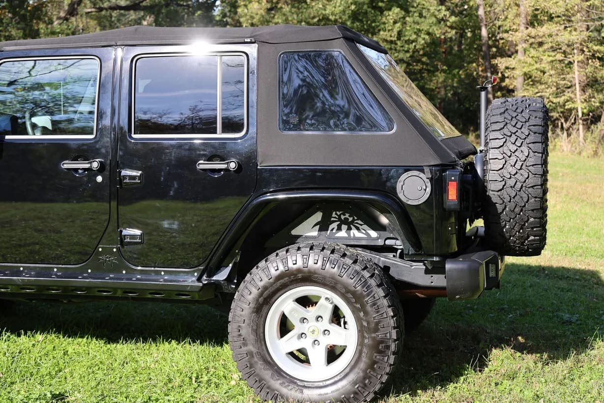 2007 Jeep Wrangler Unlimited Sahara, view